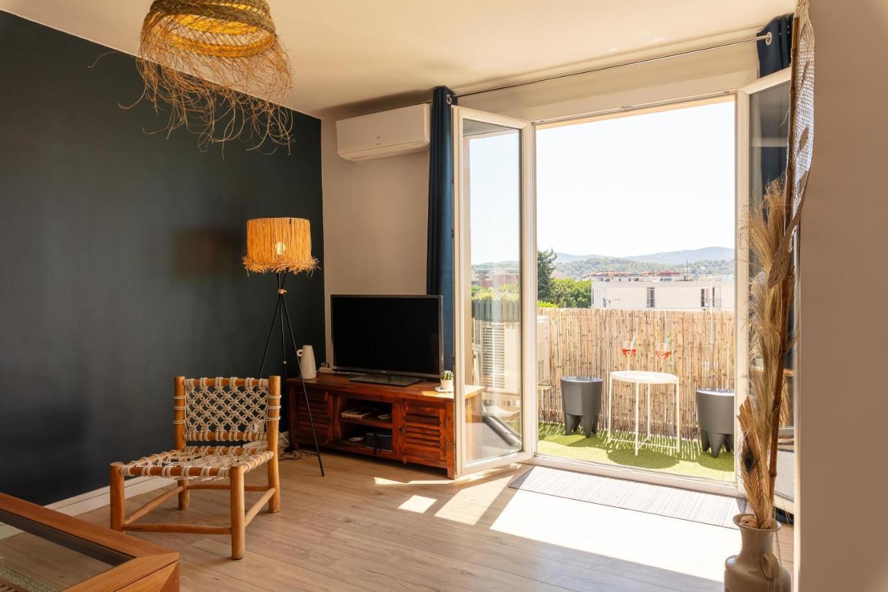 Le Blue Sea - Appt Classe 3 Etoiles A 650M De La Plage Le Lavandou Exteriér fotografie